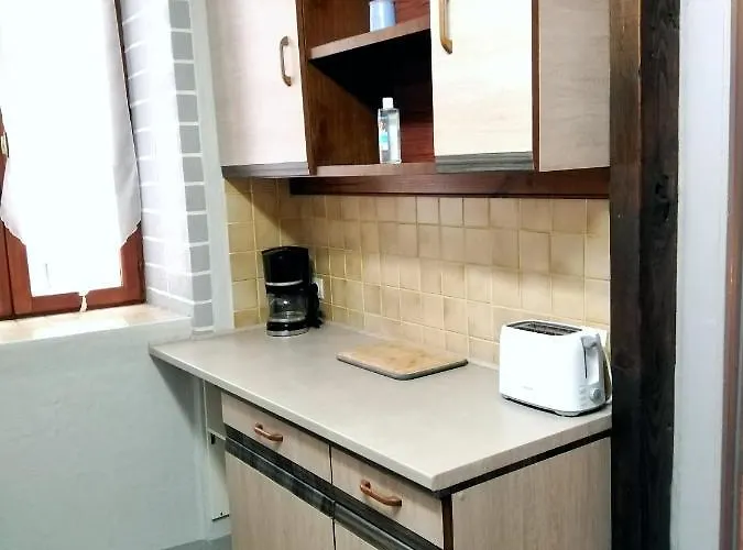 T1 Bis Quartier Du Chateau De *